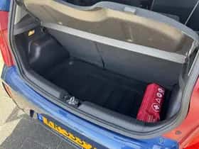Kia Picanto (2016) thumbnail 30