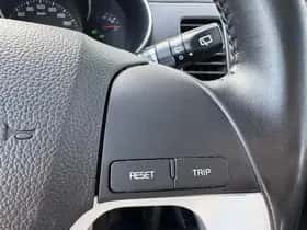 Kia Picanto (2016) thumbnail 47