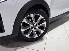 Kia Stonic (2019) thumbnail 2
