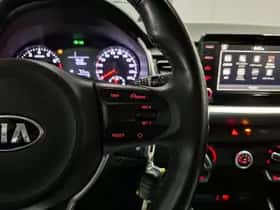 Kia Stonic (2019) thumbnail 13