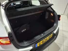 Kia Stonic (2019) thumbnail 33