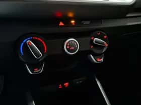 Kia Stonic (2019) thumbnail 46