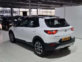 Kia Stonic (2019) thumbnail 6