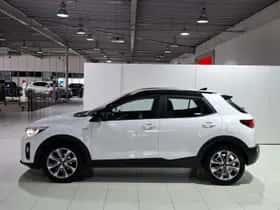 Kia Stonic (2019) thumbnail 8