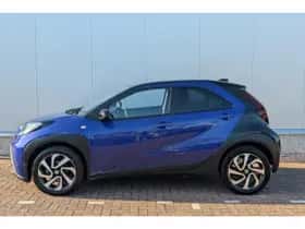 Toyota Aygo (2023) thumbnail 2