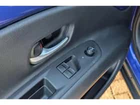 Toyota Aygo (2023) thumbnail 39