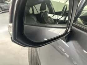 Toyota RAV4 (2019) thumbnail 3