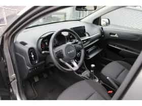 Kia Picanto (2022) thumbnail 22