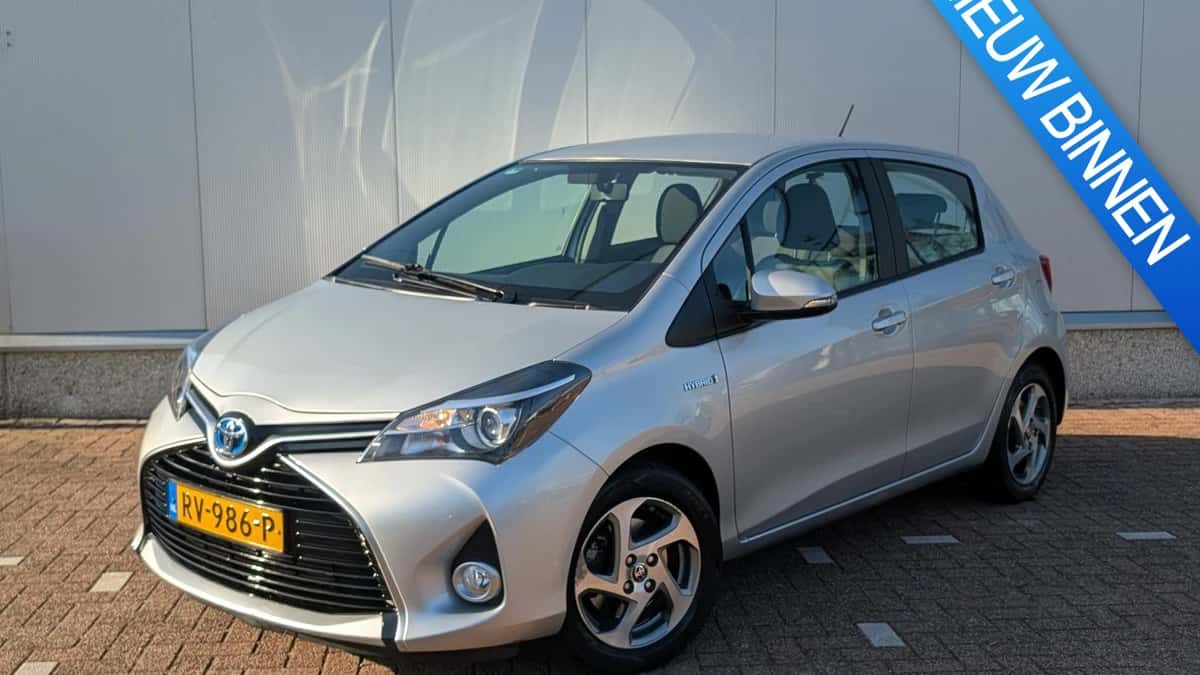Toyota Yaris (2017) — foto 1