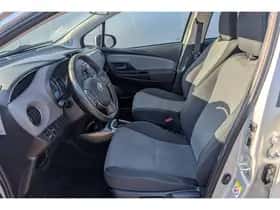 Toyota Yaris (2017) thumbnail 29