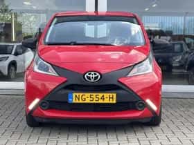 Toyota Aygo (2017) thumbnail 3