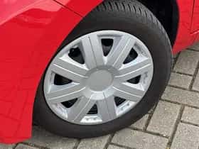 Toyota Aygo (2017) thumbnail 22