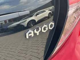 Toyota Aygo (2017) thumbnail 29