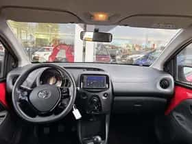 Toyota Aygo (2017) thumbnail 34