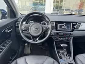 Kia Niro (2018) thumbnail 10