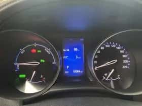 Toyota C-HR (2017) thumbnail 36