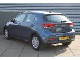 Kia Rio (2018) thumbnail 5
