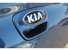 Kia Rio (2018) thumbnail 52