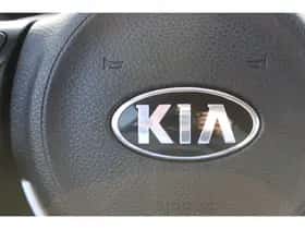 Kia Rio (2018) thumbnail 59