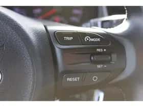 Kia Rio (2018) thumbnail 60