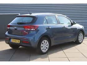 Kia Rio (2018) thumbnail 7