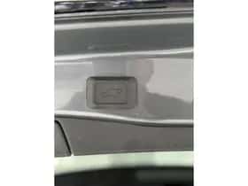 Toyota RAV4 (2025) thumbnail 12