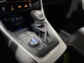 Toyota RAV4 (2025) thumbnail 16
