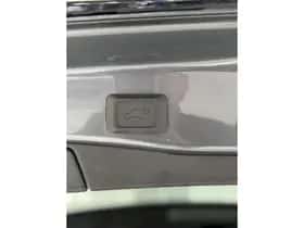 Toyota RAV4 (2025) thumbnail 35