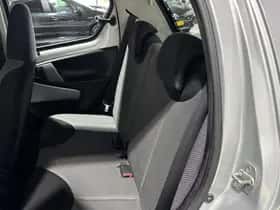 Toyota Aygo (2012) thumbnail 24