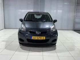 Toyota Aygo (2011) thumbnail 17