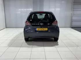 Toyota Aygo (2011) thumbnail 22