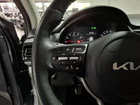 Kia Rio (2023) thumbnail 12