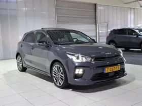 Kia Rio (2023) thumbnail 3