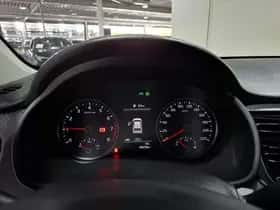 Kia Rio (2023) thumbnail 38