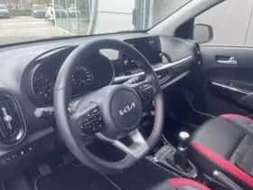 Kia Picanto (2022) thumbnail 5