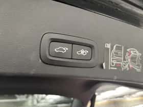 Volvo XC40 (2020) thumbnail 25