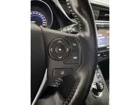 Toyota Auris (2017) thumbnail 32