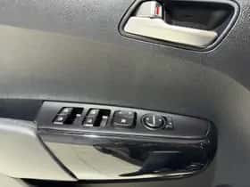 Kia Picanto (2023) thumbnail 13