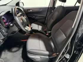 Kia Picanto (2023) thumbnail 18