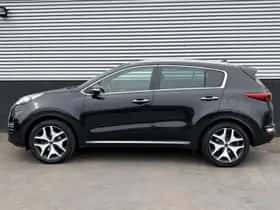 Kia Sportage (2016) thumbnail 2