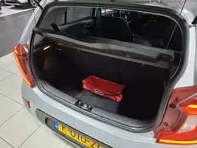 Kia Picanto (2021) thumbnail 32