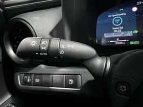 Toyota C-HR (2024) thumbnail 17