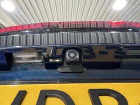 Toyota C-HR (2024) thumbnail 32