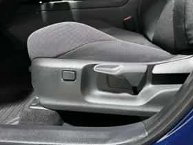 Toyota C-HR (2024) thumbnail 35