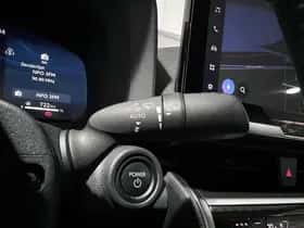 Toyota C-HR (2024) thumbnail 53
