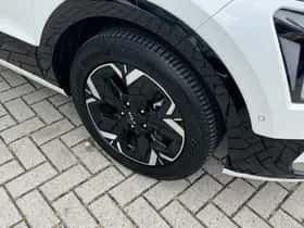 Kia Niro EV (2023) thumbnail 47