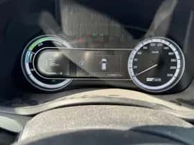 Kia Niro (2017) thumbnail 14