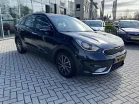 Kia Niro (2017) thumbnail 3