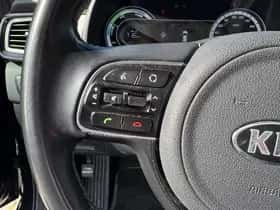 Kia Niro (2017) thumbnail 54