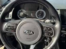 Kia Niro (2017) thumbnail 55